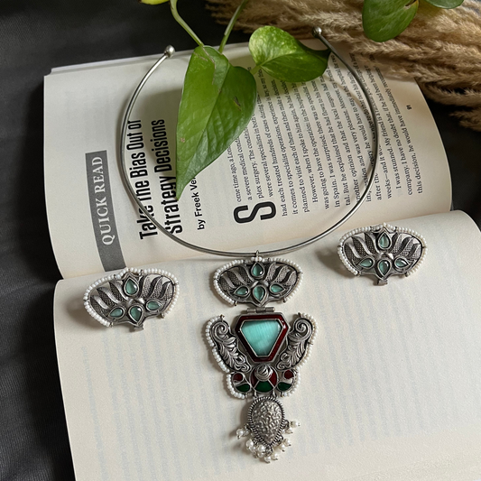 Mint Stone Hasli Necklace Set