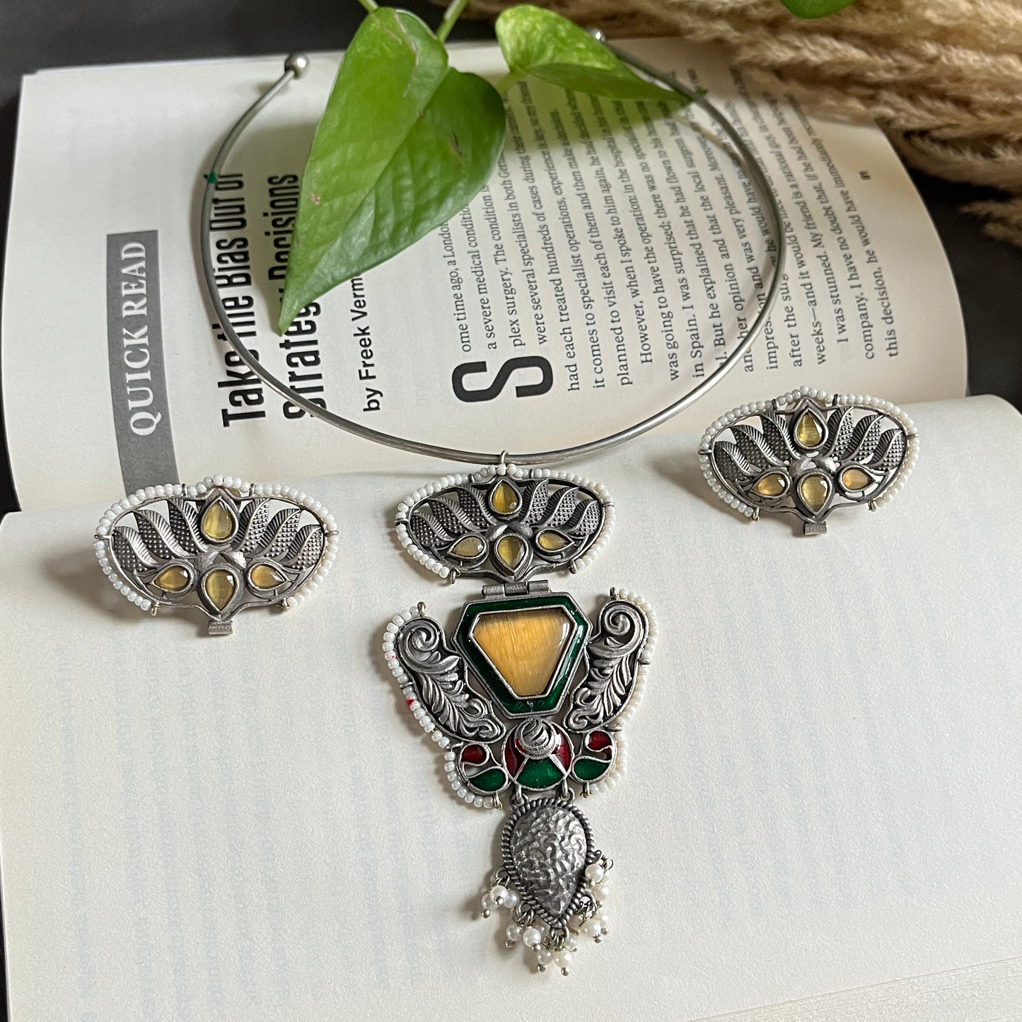 Yellow Stone Hasli Necklace Set