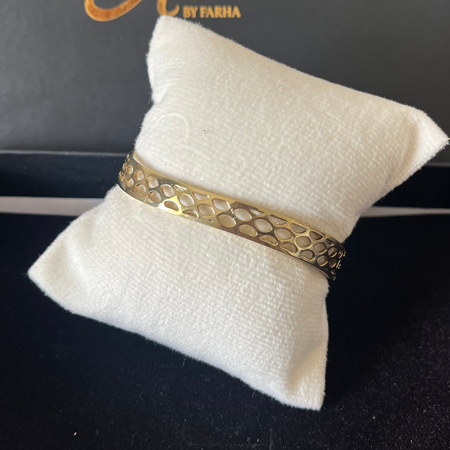Green & White Stone Cuff Bracelet