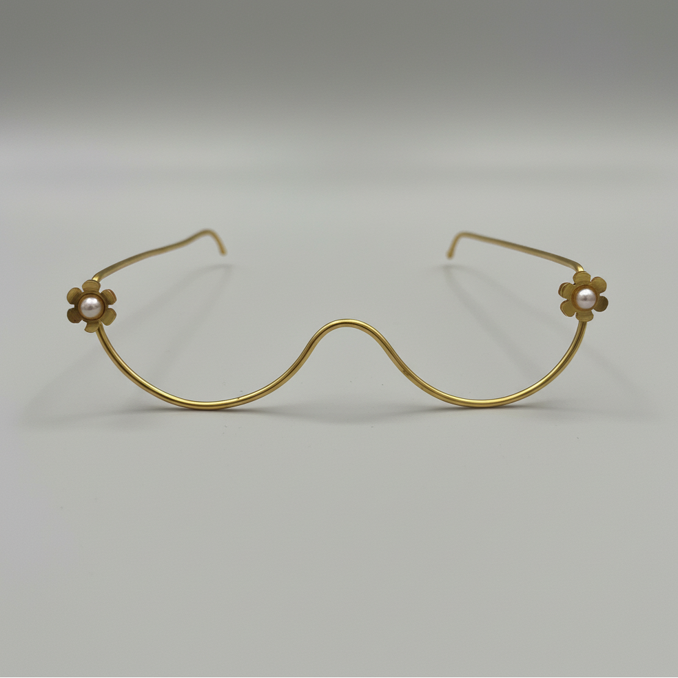 Round Shape Invisible Facelets