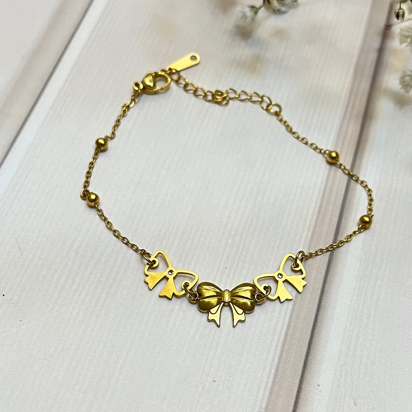 Gold Bow Chain Bracelet