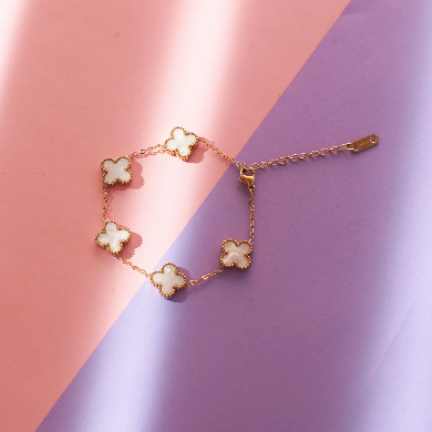 White Clover Chain Bracelet