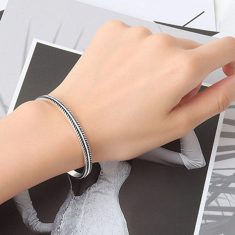 Jank Silver Textured Bracelet