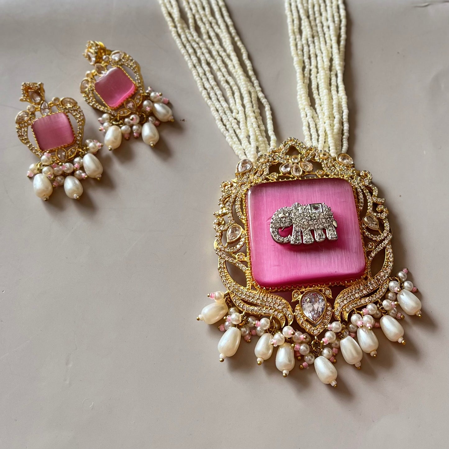 Pink Monalisa Stone Necklace Set