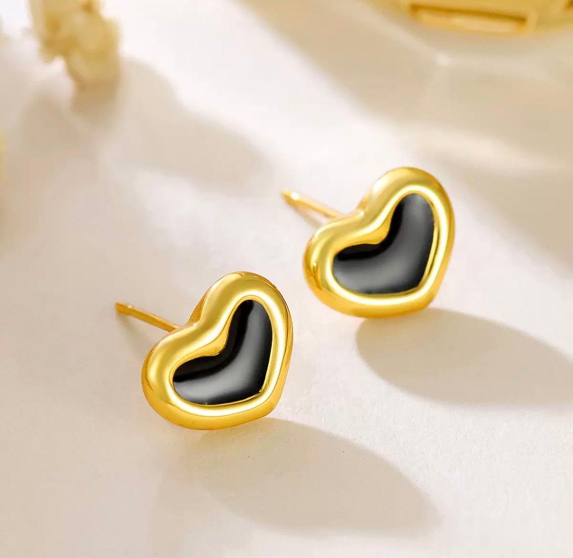Black Heart Studs Earring