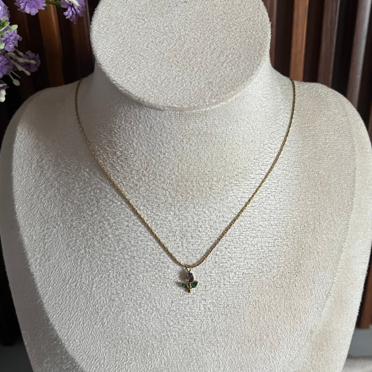 Tulip Sleek Chain Necklace
