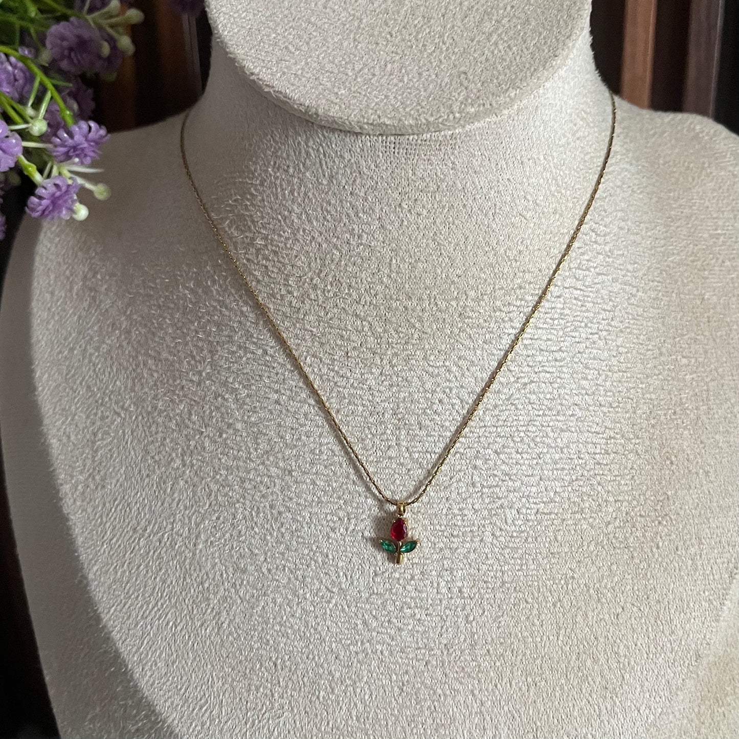 Tulip Sleek Chain Necklace
