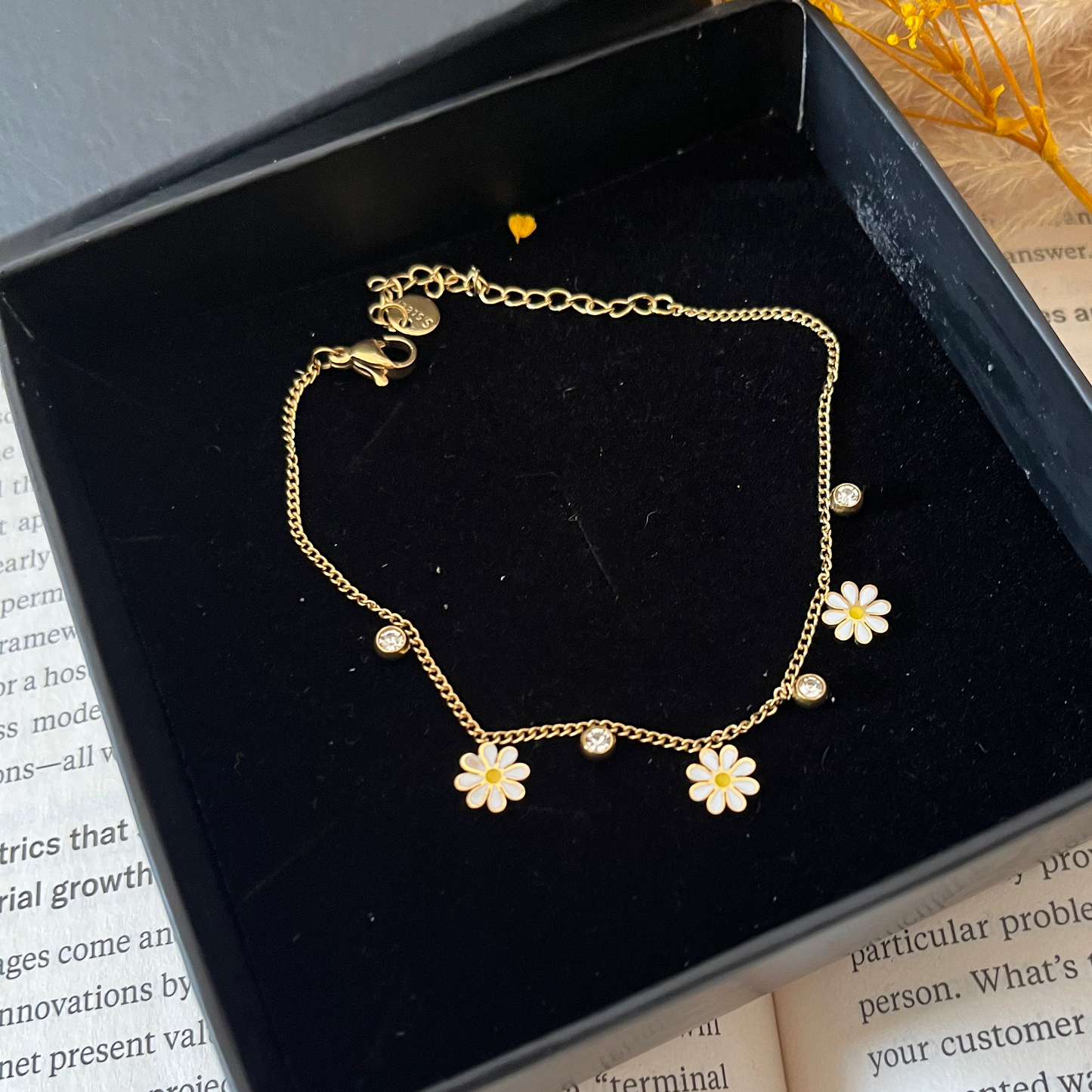 White Flower Chain Bracelet