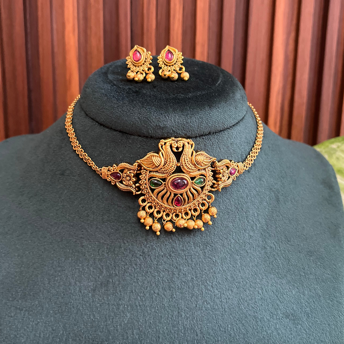 Gold Choker Neclace Set