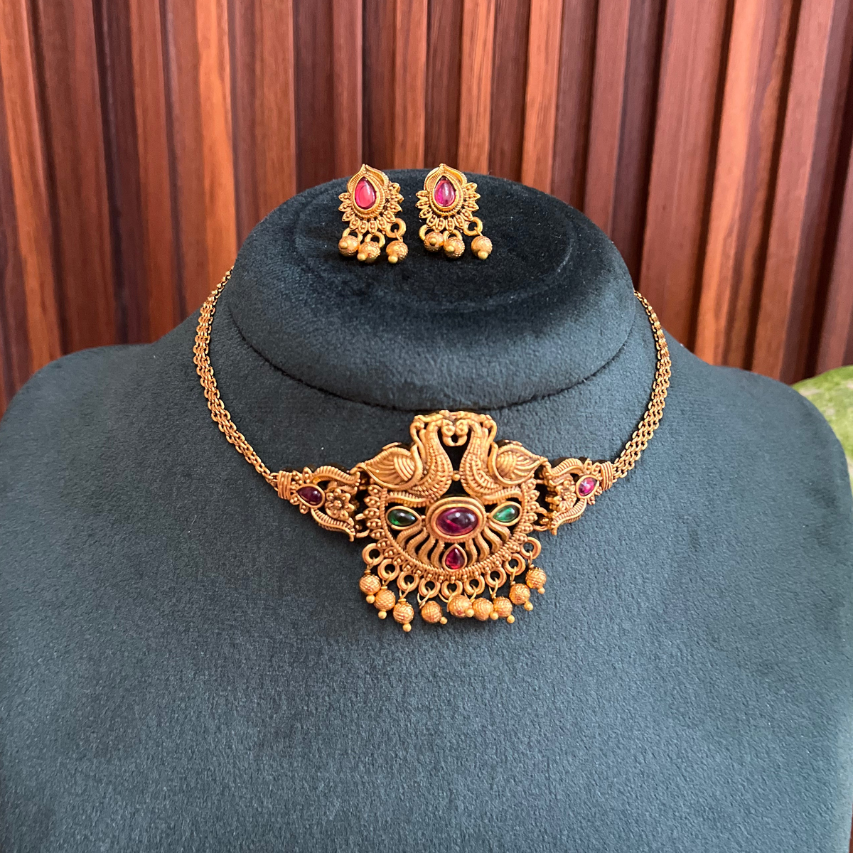 Gold Choker Neclace Set