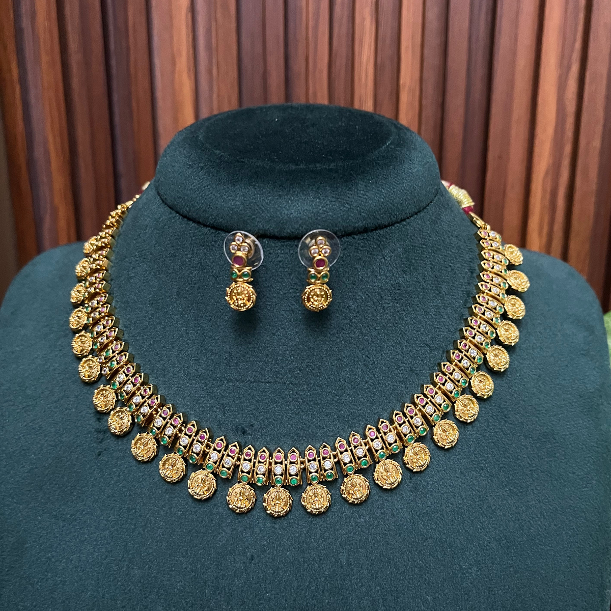 Gold Temple Necklace Set