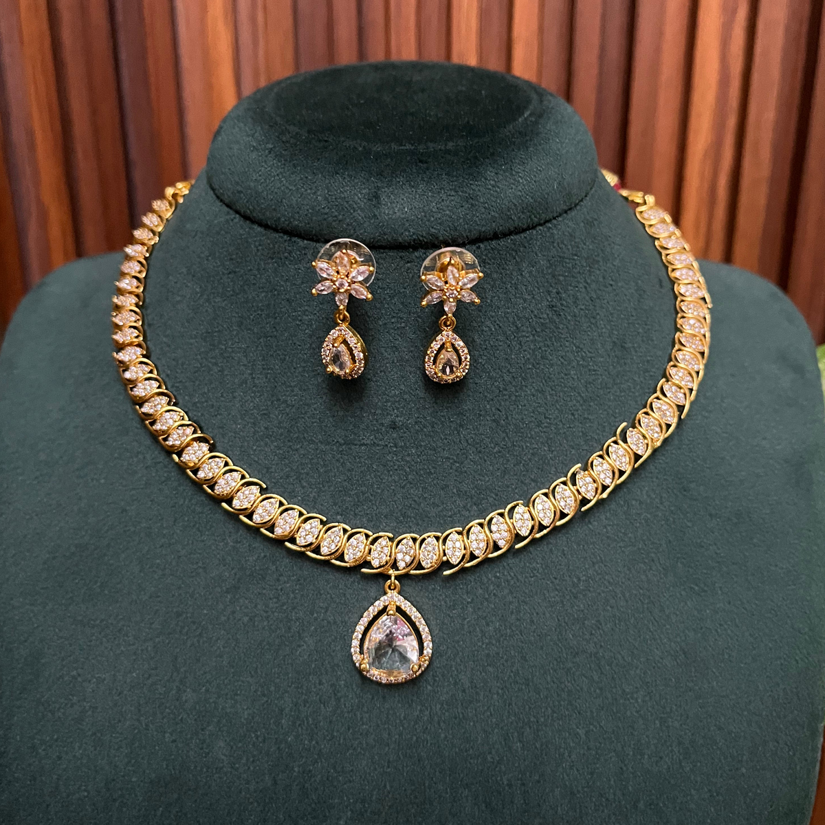White AD Pendant Necklace Set