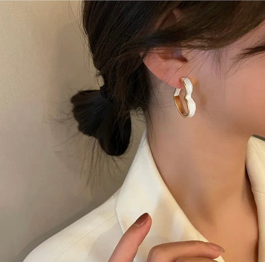 Heart Shaped Drop Earring