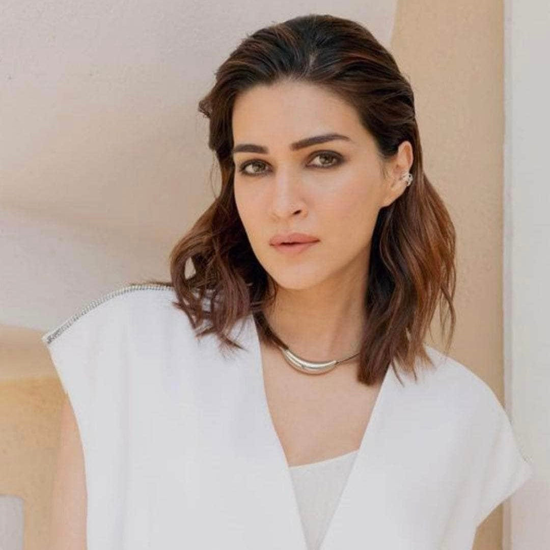 Kriti Sanon Inspired Necklace