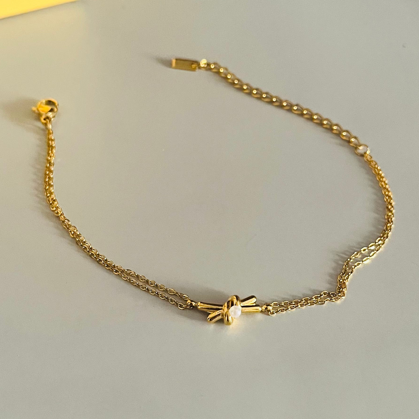 Twisted Pearl Chain Bracelet
