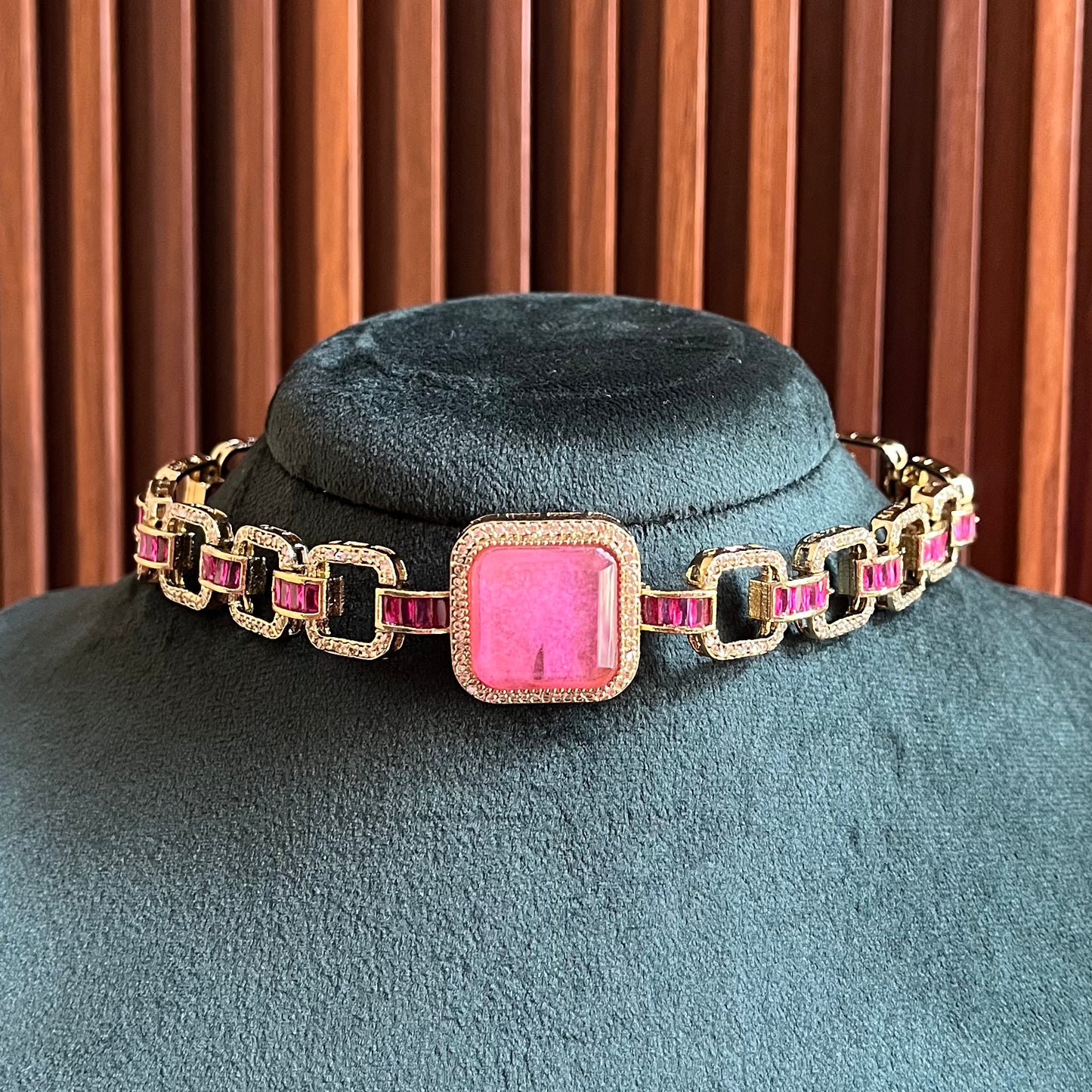 Pink Stone Choker Necklace Set