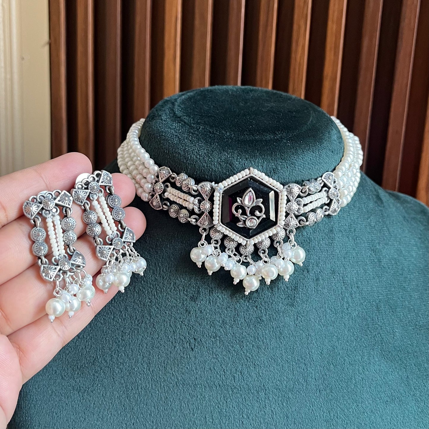 Pearl Stone Choker Necklace Set