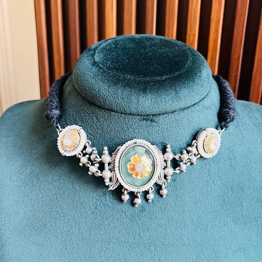 Dual Tone Stone Thread Necklace Set