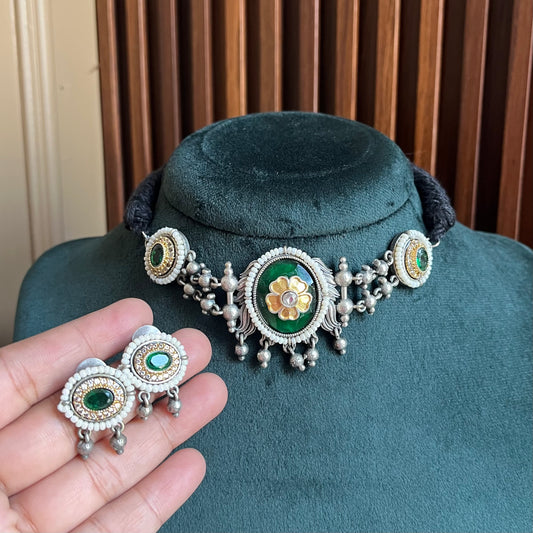 Dual Tone Stone Thread Necklace Set