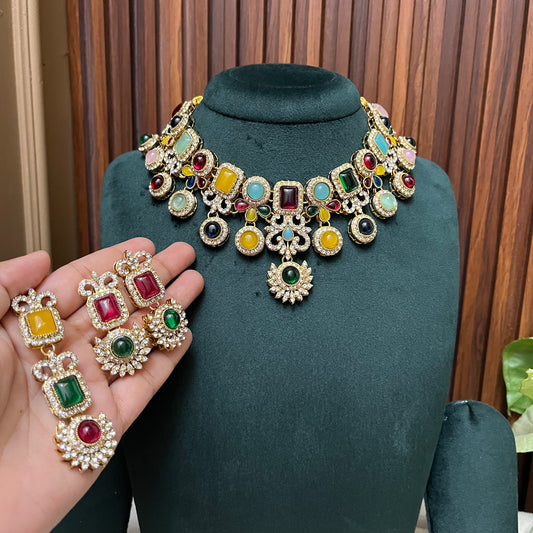 Multicolor Stone Necklace Set
