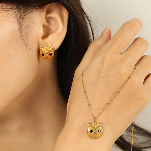 18k Gold Owl Stud Earrings