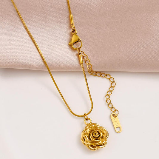 Luxe 18k Gold Rose Necklace