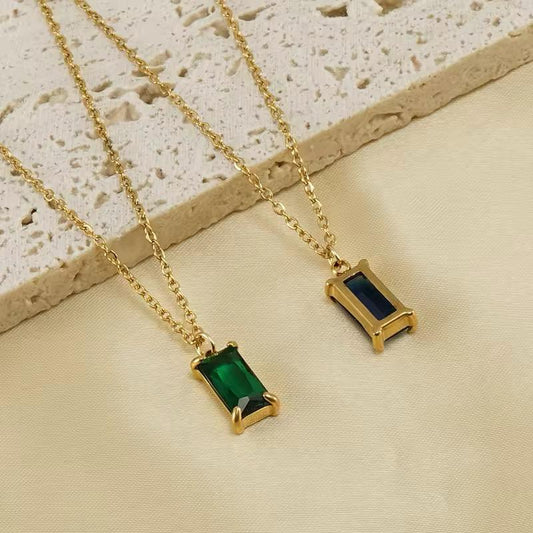 Green Stone Pendant Necklace