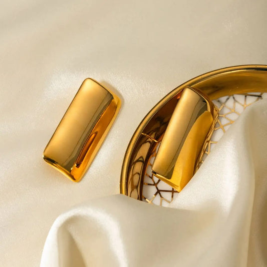 Luxe Gold Rectangle Studs Earring