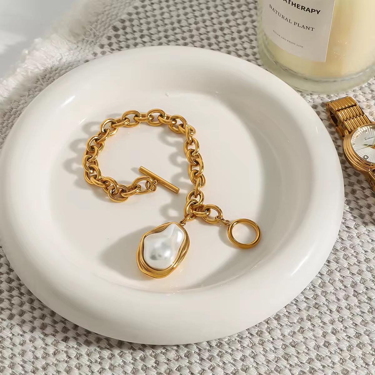 MOP Gold Chain Bracelet
