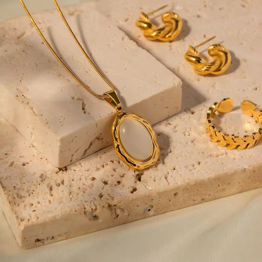 Milky Gold Pendant Gold Chain Necklace
