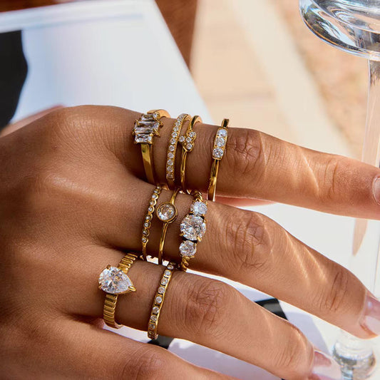 Solitaire Gold Finger Ring