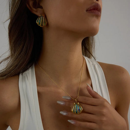 Blue Stone Shell Necklace