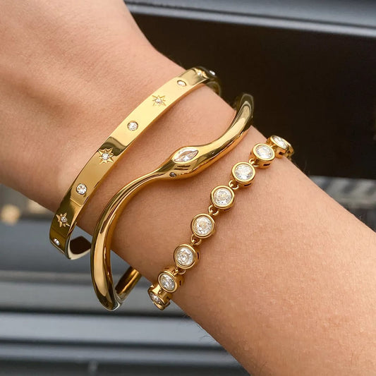 Solid Gold Wavy Bangle