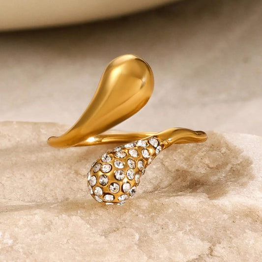 Gold Teardrop Rhinestone Ring
