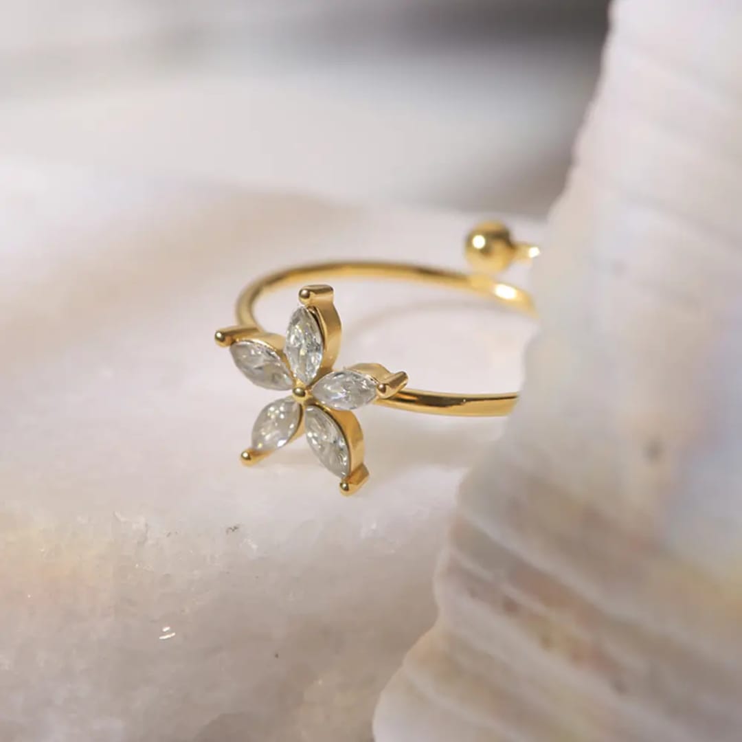 Flower Diamond Ring