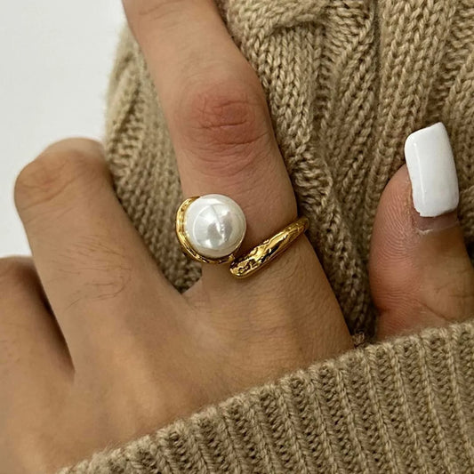 Twisted Pearl Ring