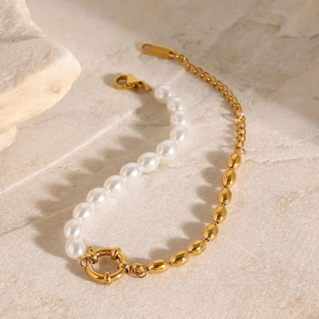 Pearl & Gold Chain Bracelet