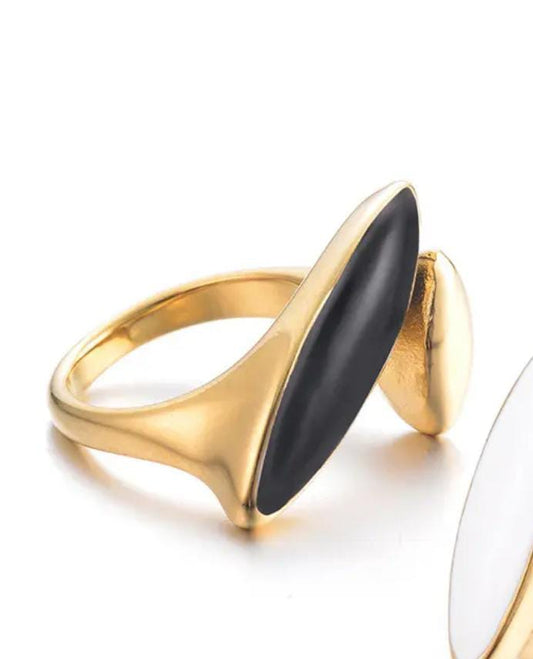 Black & Gold Finger Ring