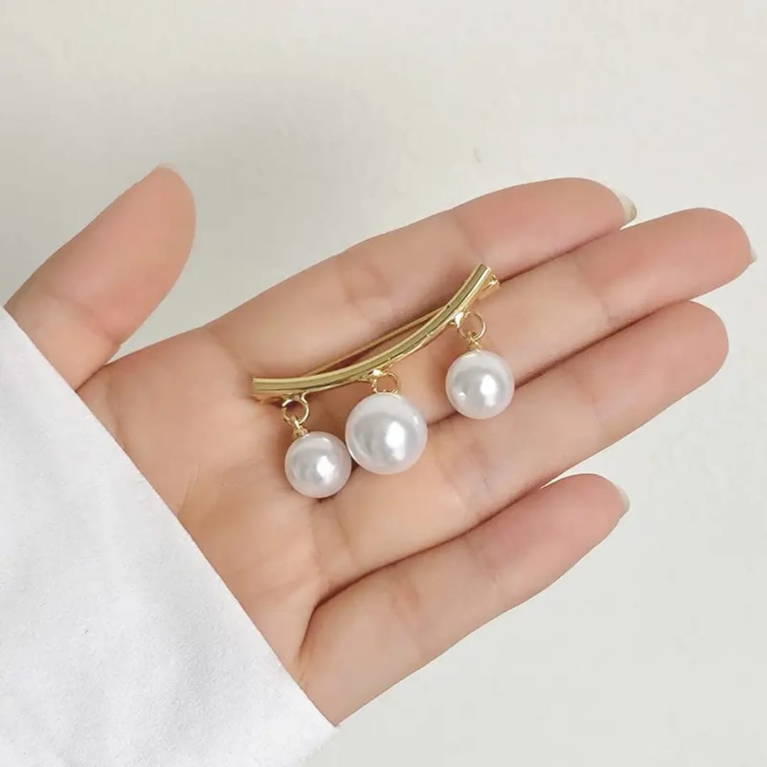 18k Gold Plated Pearl Brooch