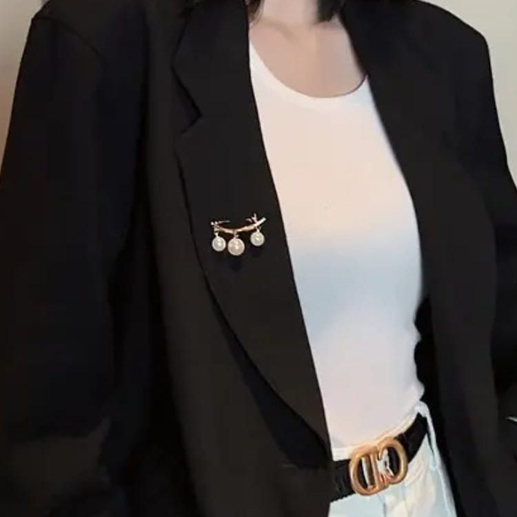 18k Gold Plated Pearl Brooch