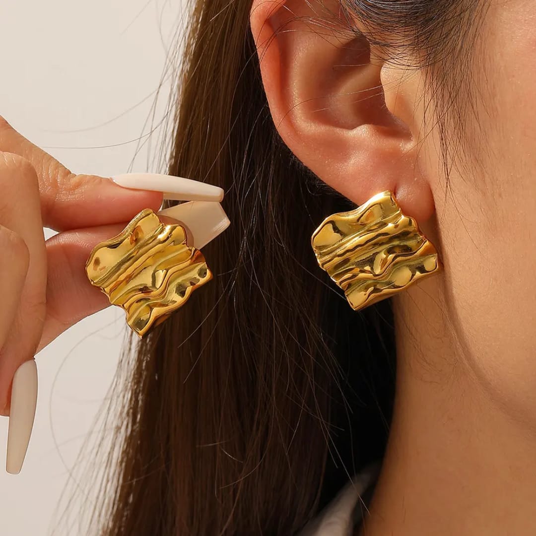 Gold Textured Studs Earring