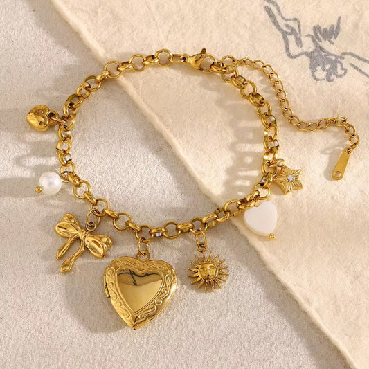 Luxe Gold Heart Chain Bracelet