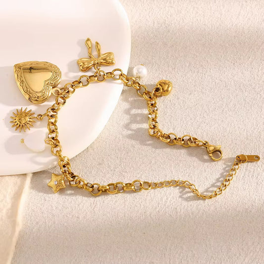 Luxe Gold Heart Chain Bracelet