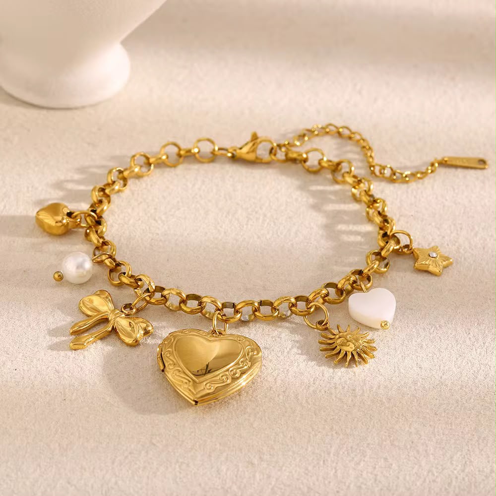 Luxe Gold Heart Chain Bracelet