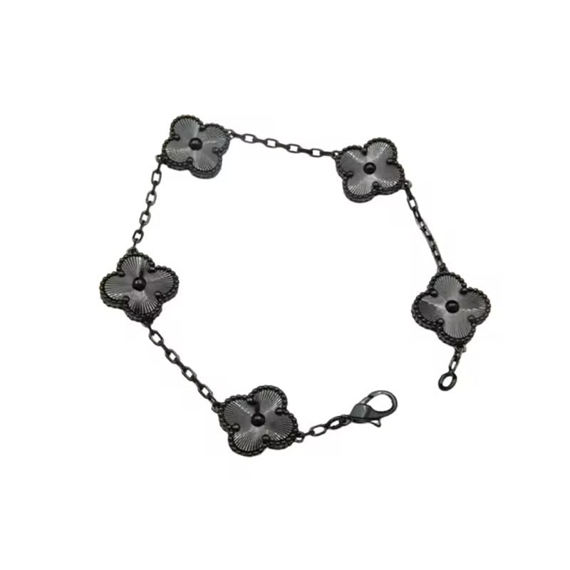Black Clover Chain Bracelet