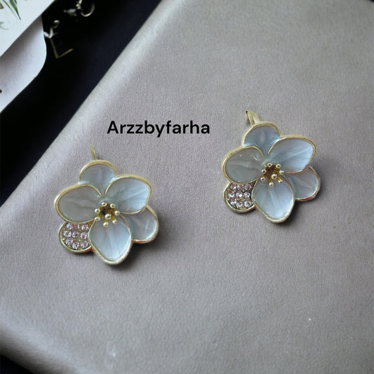 White Flower Studs Earring