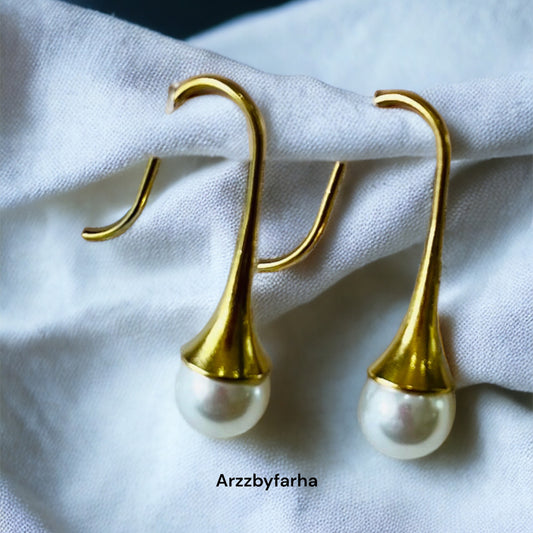 Small Pearl Hook Earrings
