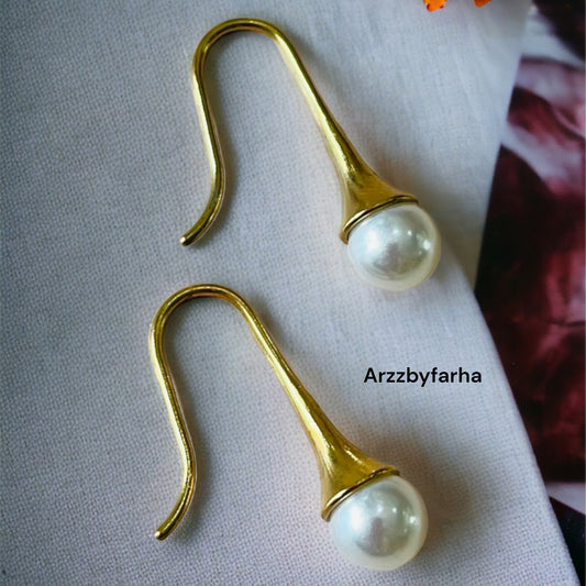 Small Pearl Hook Earrings