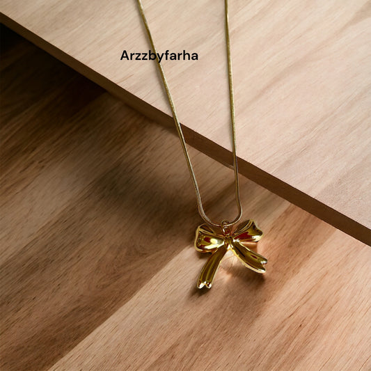 Cute Bow Pendant Chain
