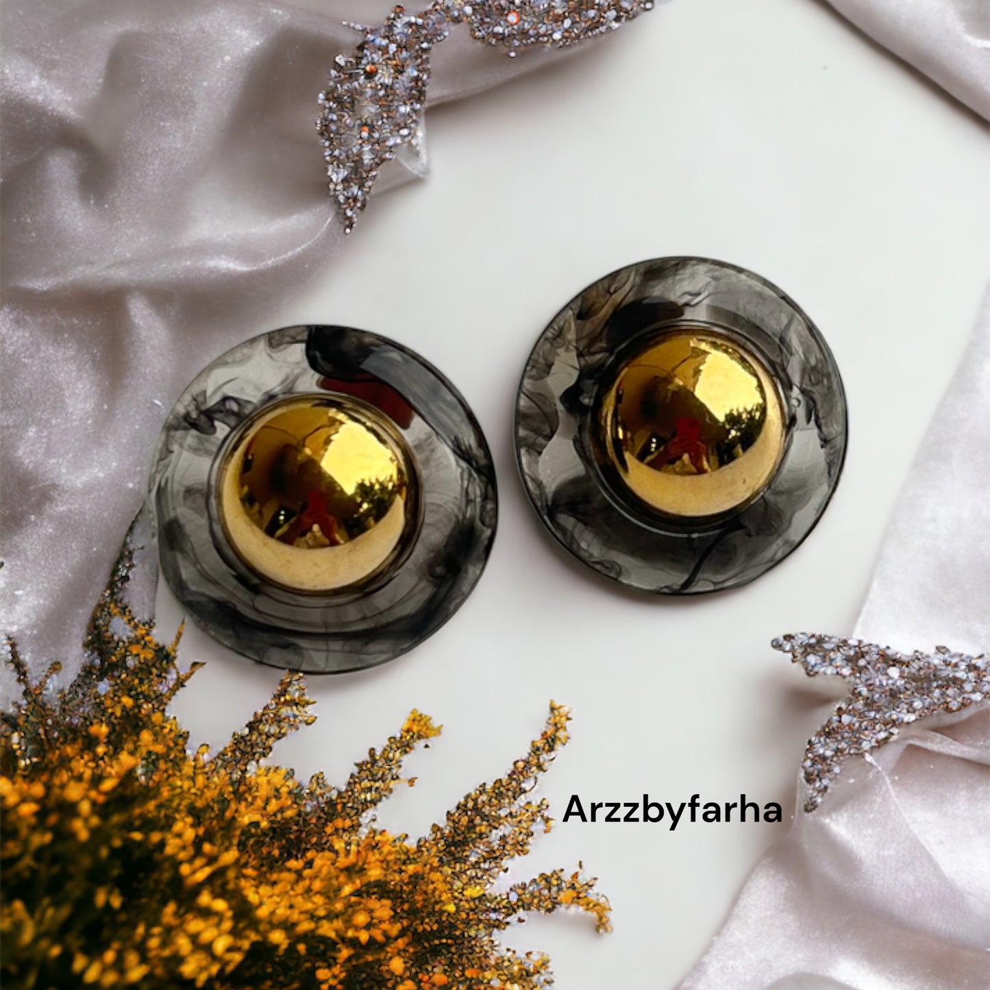18k Gold Smoky Black Studs